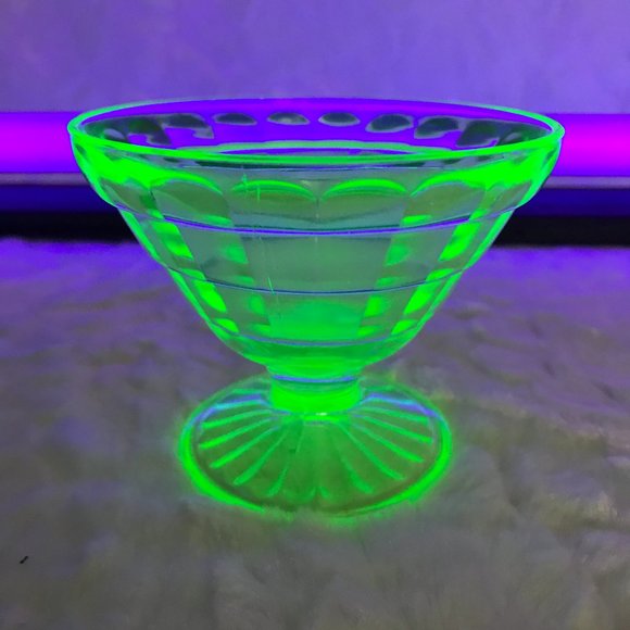 Vintage Vaseline Uranium Sorbet Ribbon Hazel Atlas #43 - Picture 3 of 14